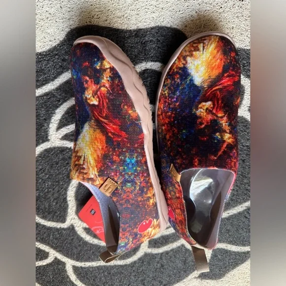 UIN Multicolor Artistic Slip-On Shoes - Picture 5 of 6